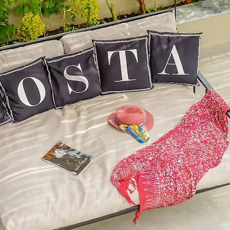 וילה Costa